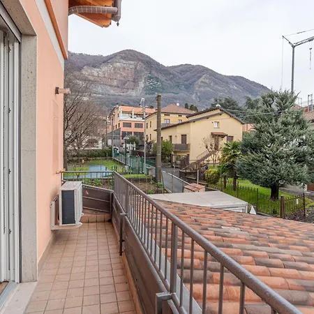 Roomy And Bright With Terrace! Cesana Brianza